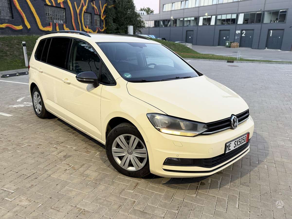 Volkswagen Touran - 4