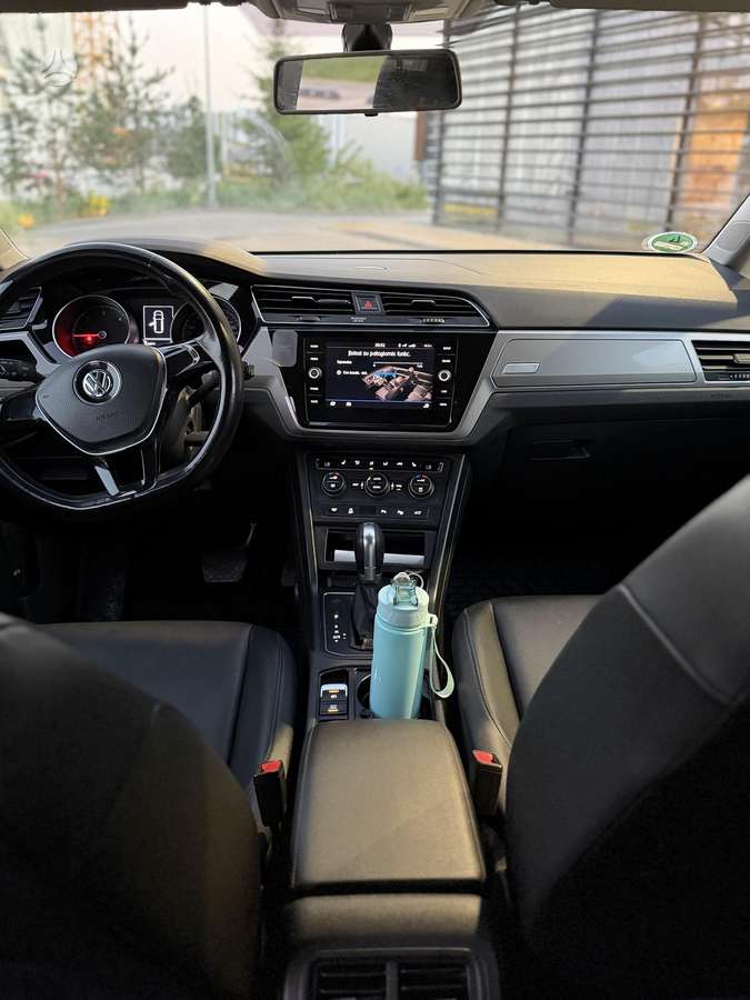 Volkswagen Touran - 5