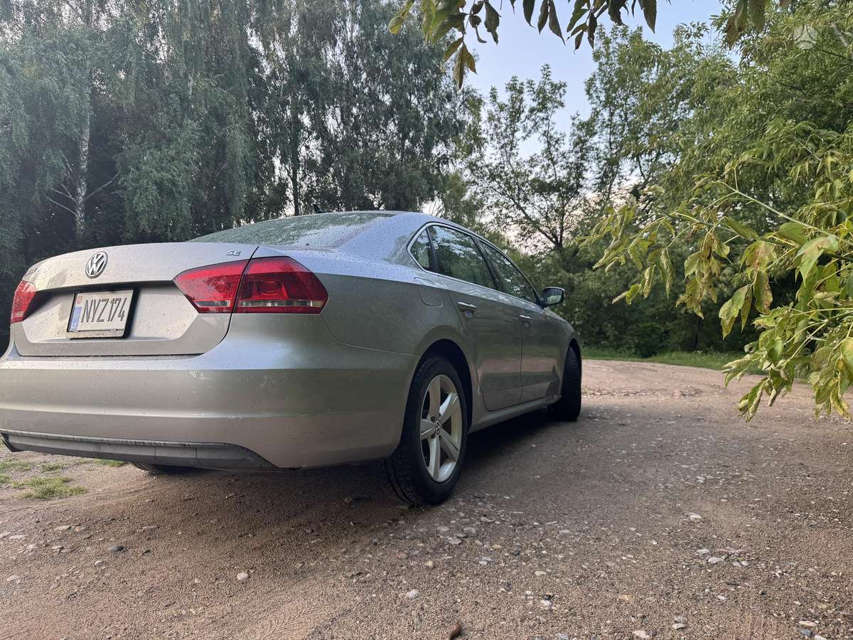 Volkswagen Passat - 5