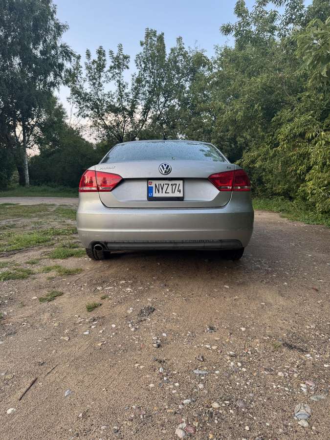 Volkswagen Passat - 7