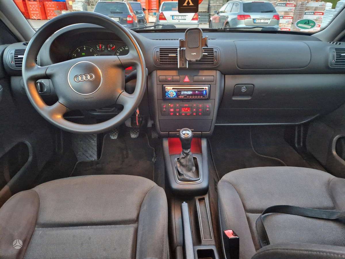 Audi A3, 1.6 l., Хэтчбек