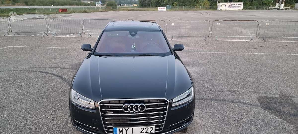 Audi A8, 3.0 l., Седан