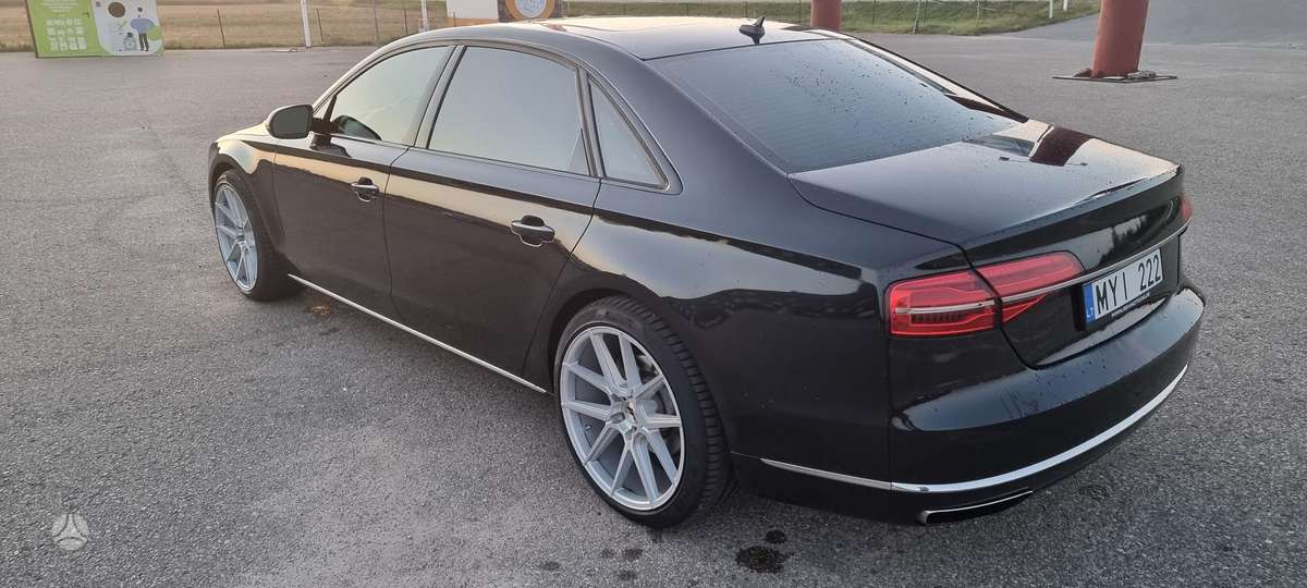 Audi A8, 3.0 l., Седан