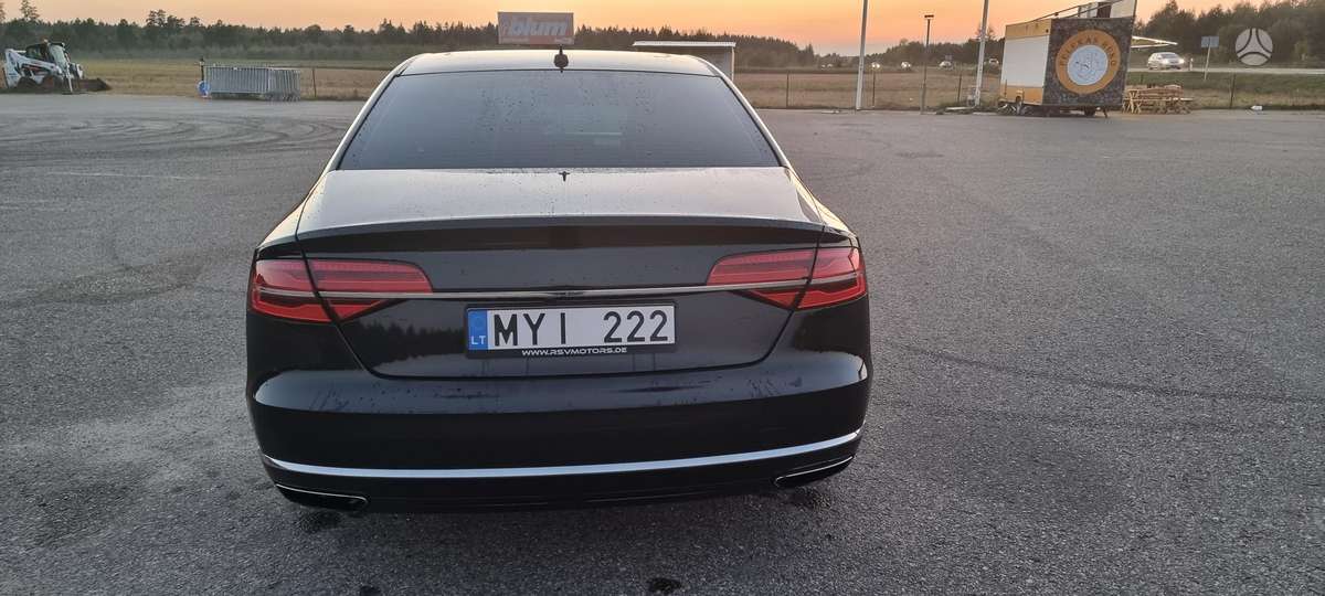 Audi A8, 3.0 l., Седан