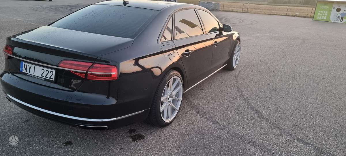 Audi A8, 3.0 l., Седан