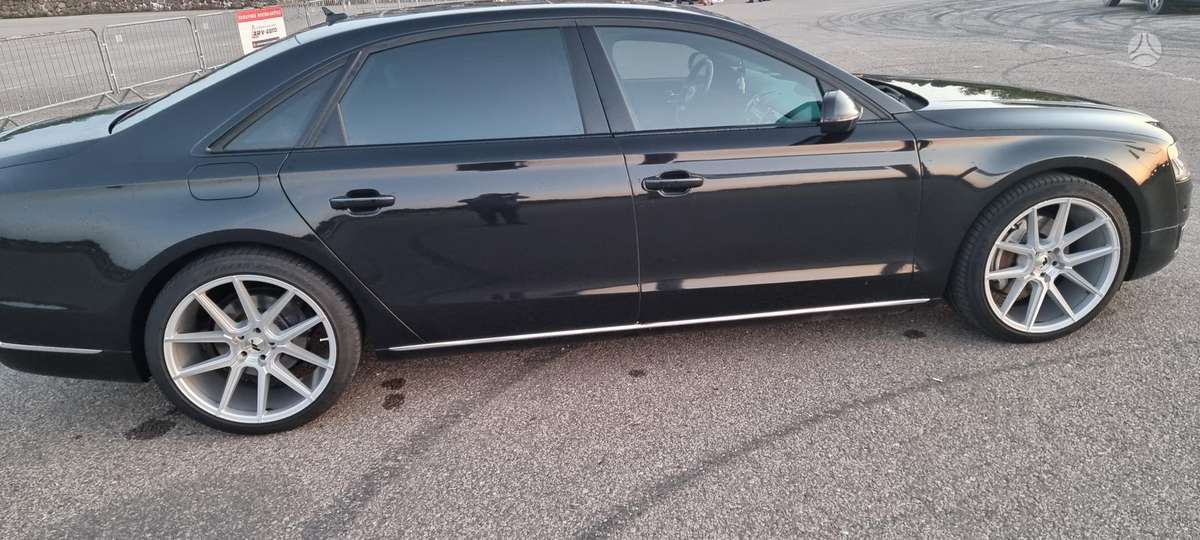 Audi A8, 3.0 l., Седан