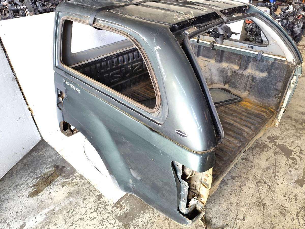 Isuzu D-Max hood (front, rear)