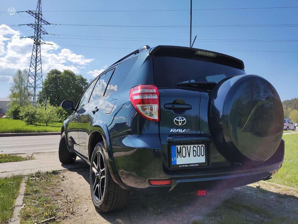 Toyota RAV4 - 2