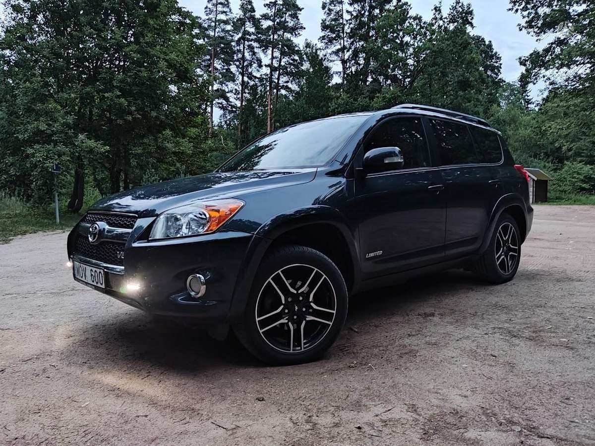 Toyota RAV4 - 4