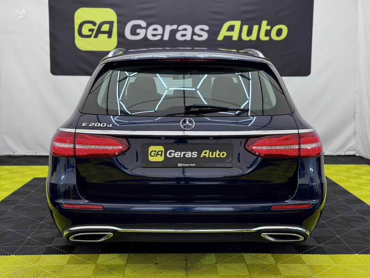 Mercedes-Benz E200, 2.0 l., Универсал