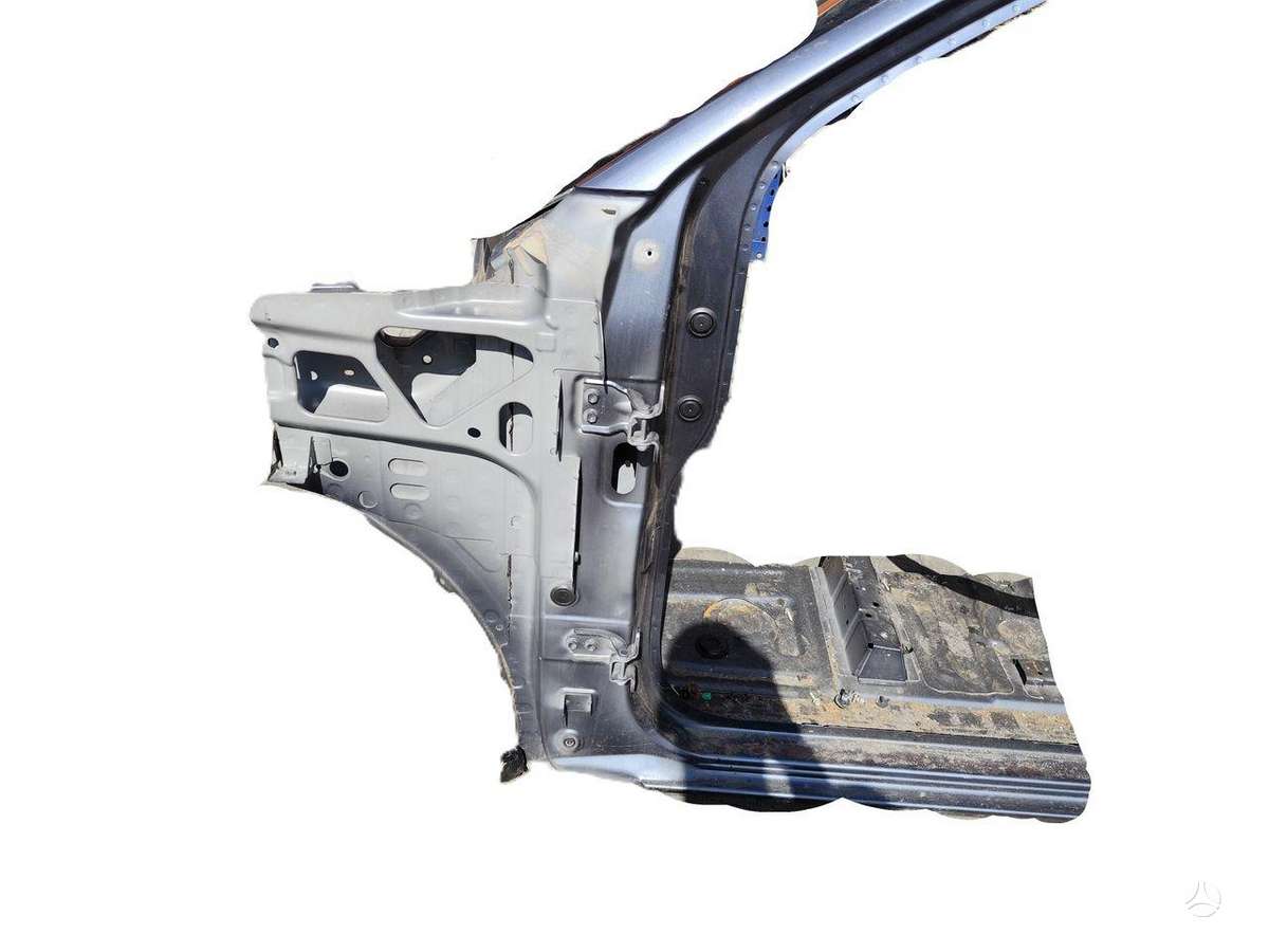 Isuzu D-Max hood (front, rear)