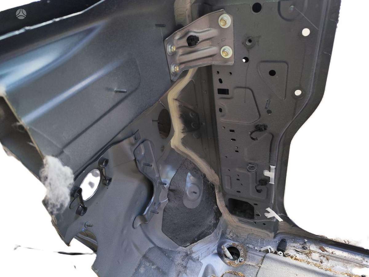Isuzu D-Max hood (front, rear)