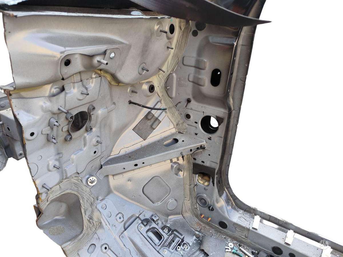 Chery Omoda 5 hood (front, rear)