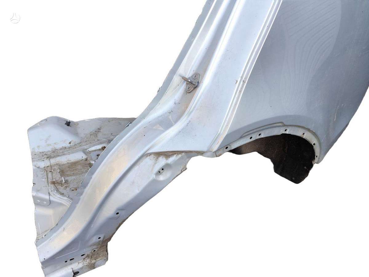 Land Rover Discovery hood (front, rear)
