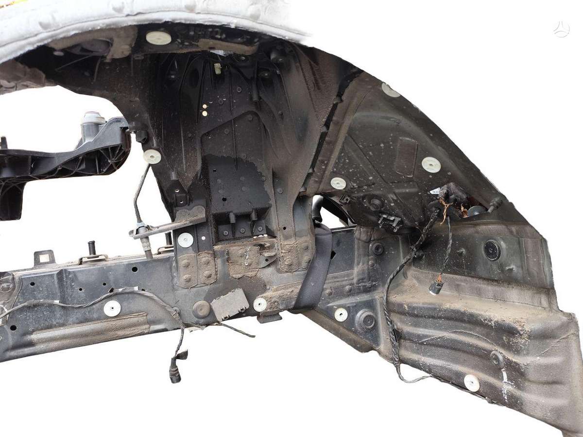 BMW i4 hood (front, rear)
