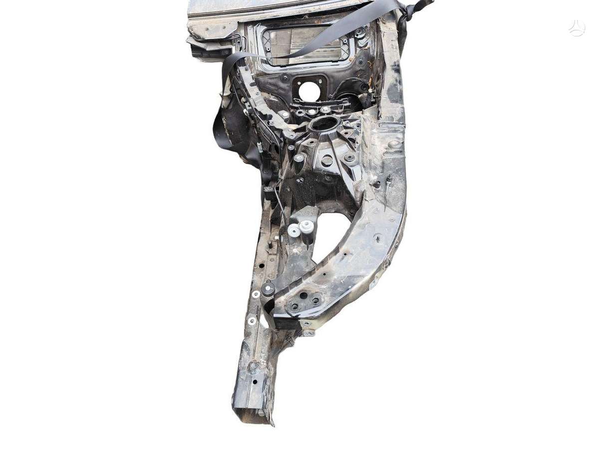 BMW i4 hood (front, rear)