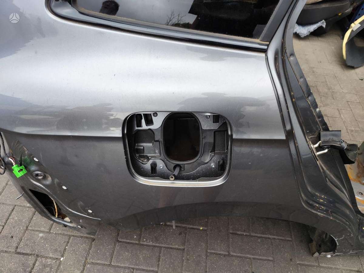 Skoda Enyaq hood (front, rear)
