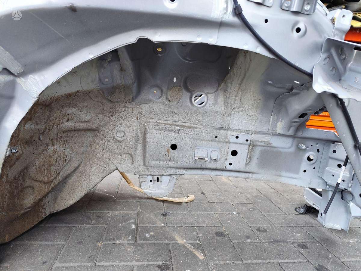 Chery Omoda 5 hood (front, rear)