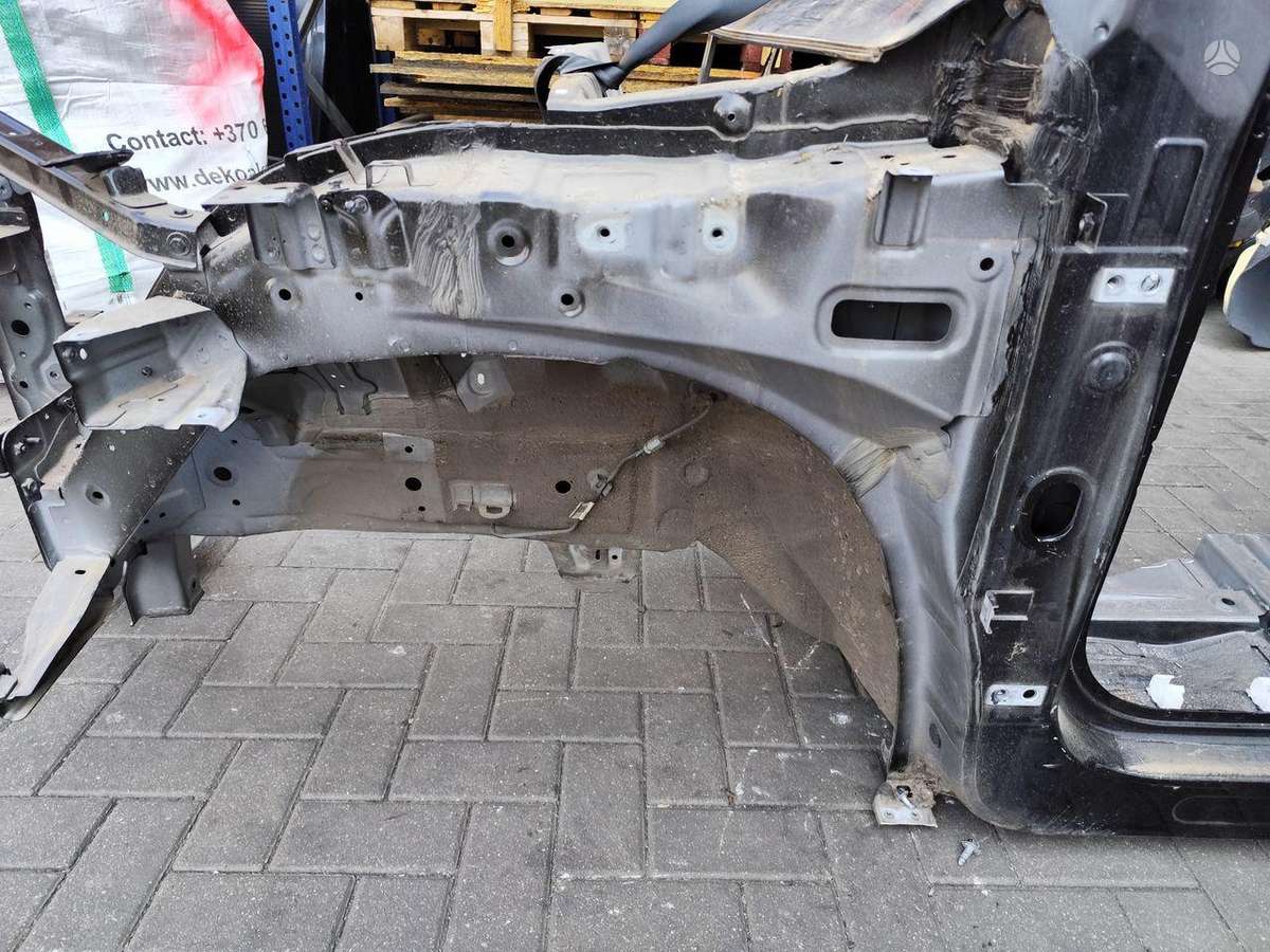 Chery Omoda 5 hood (front, rear)