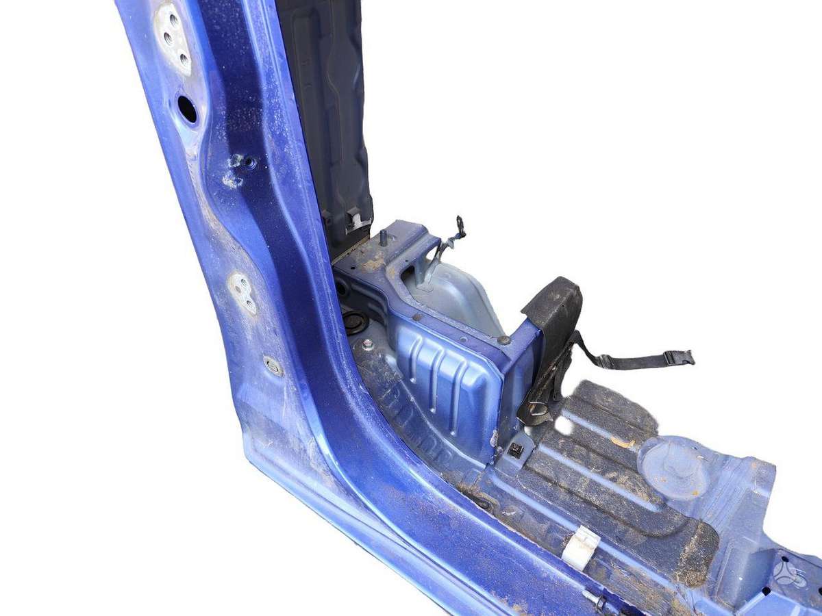 Isuzu D-Max hood (front, rear)