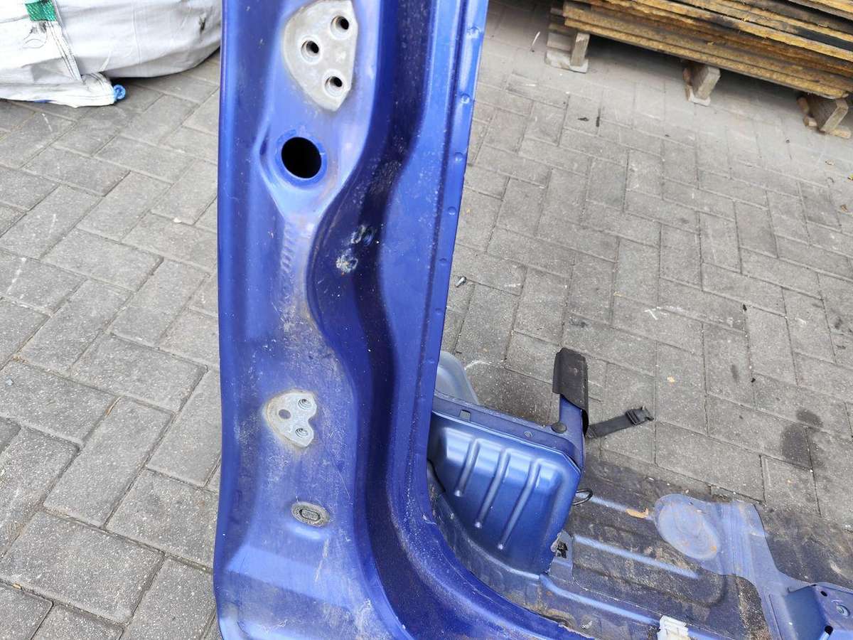 Isuzu D-Max hood (front, rear)