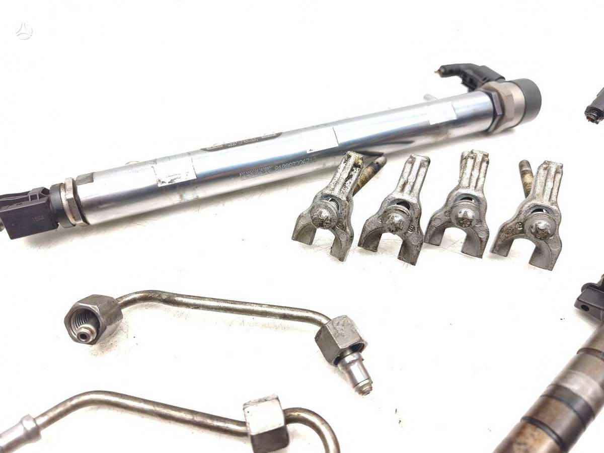 BMW 120, 7797874, injection system