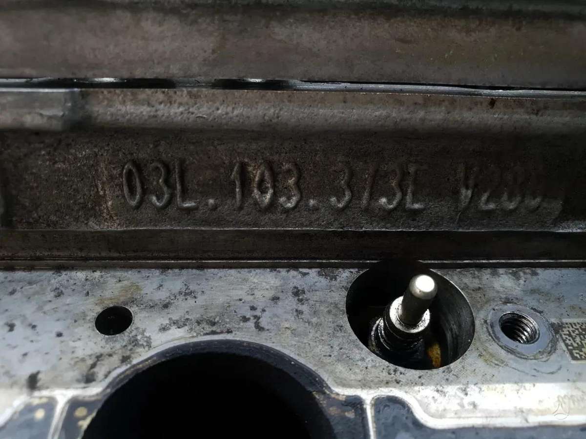 Audi A4, 03L103373L, cylinder head