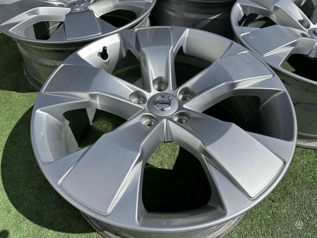 Volvo ORGINALUS, XC40, light alloy, R18