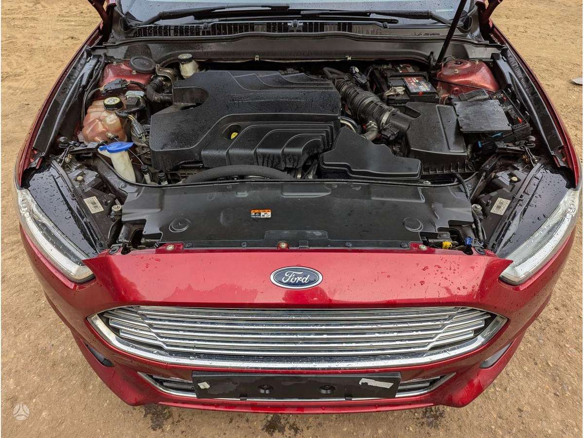 Ford Mondeo engine
