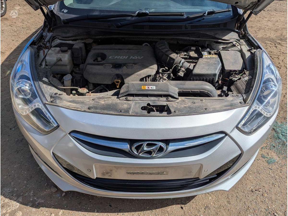 Hyundai i40 engine