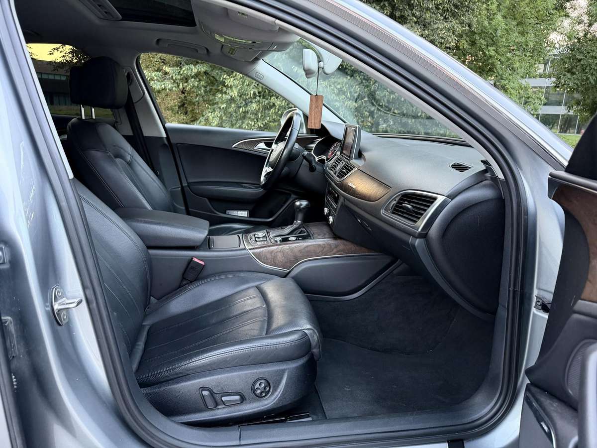 Audi A6, 3.0 l., Седан