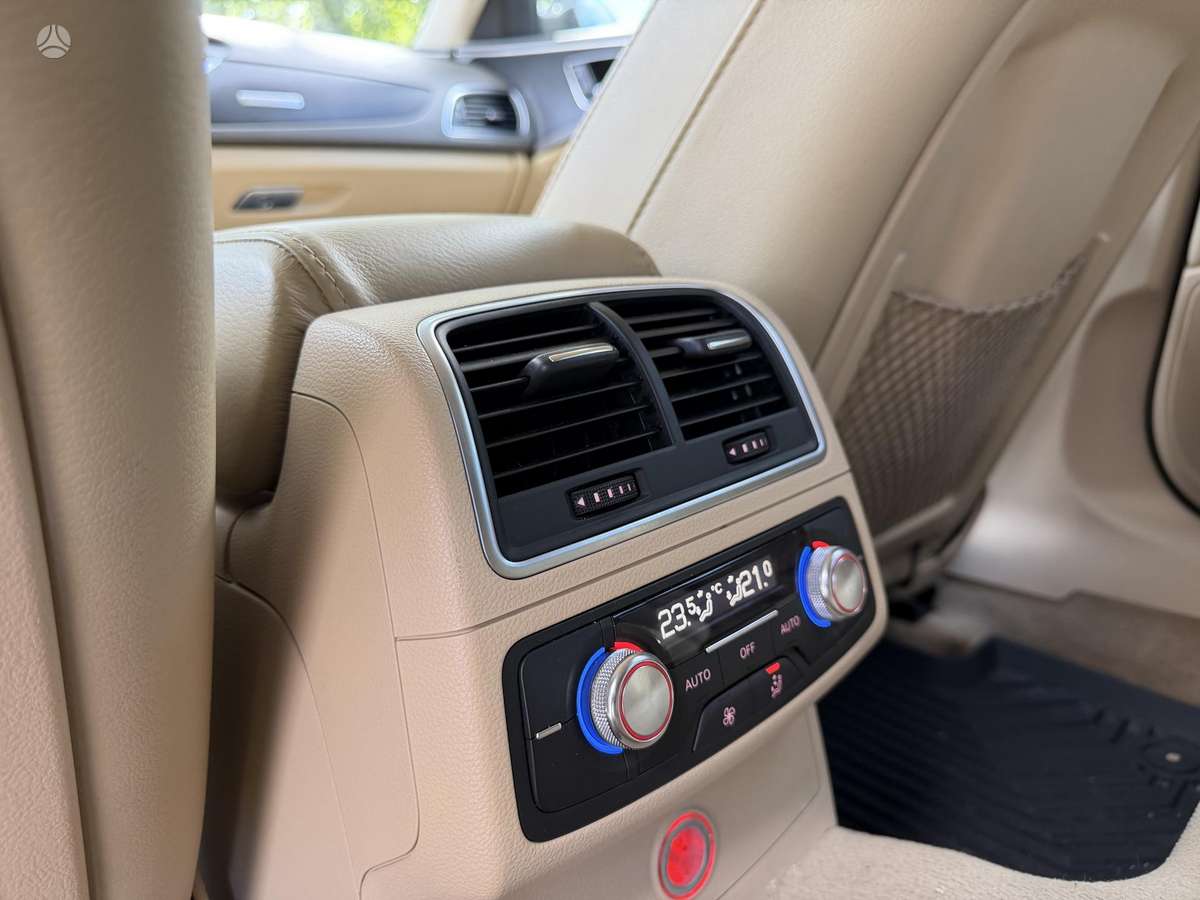 Audi A6, 3.0 l., universalas