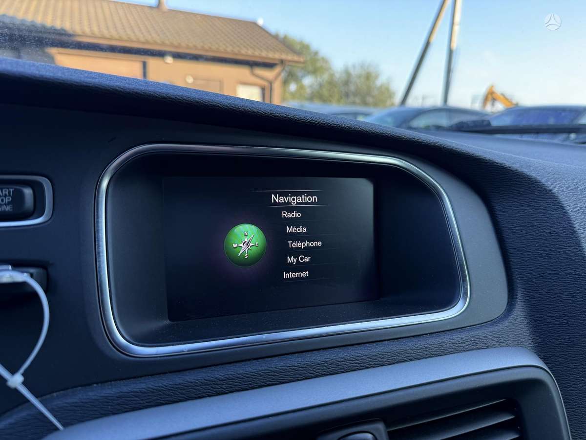 Volvo V40, 2.0 l., hatchback