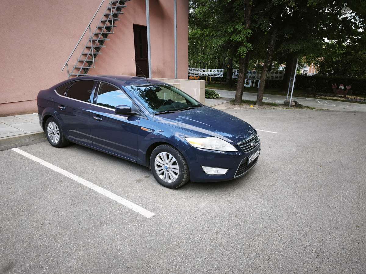 Ford Mondeo, 2.2 l., hatchback