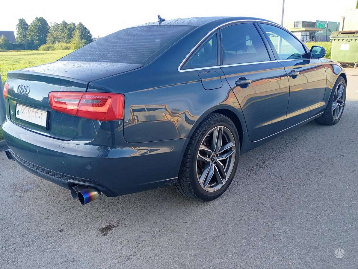 Audi A6, 2.0 l., Седан