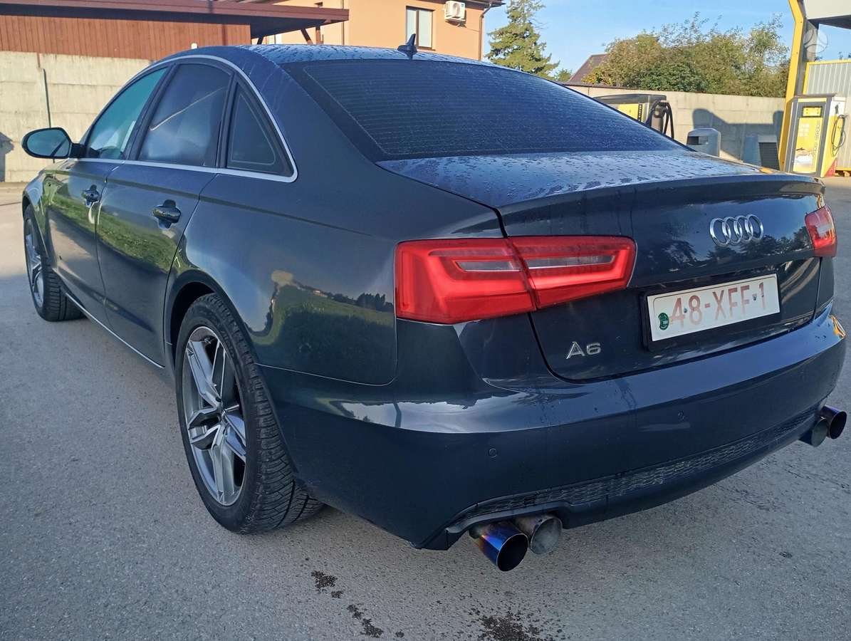 Audi A6, 2.0 l., Седан