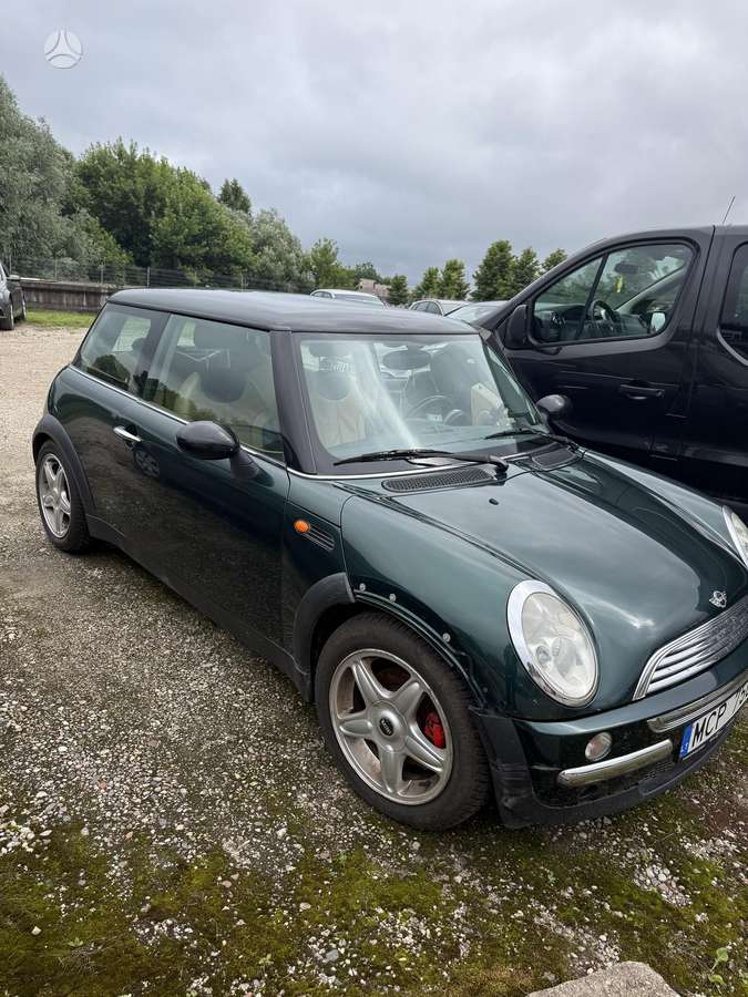 Mini Cooper, 1.6 l., hatchback