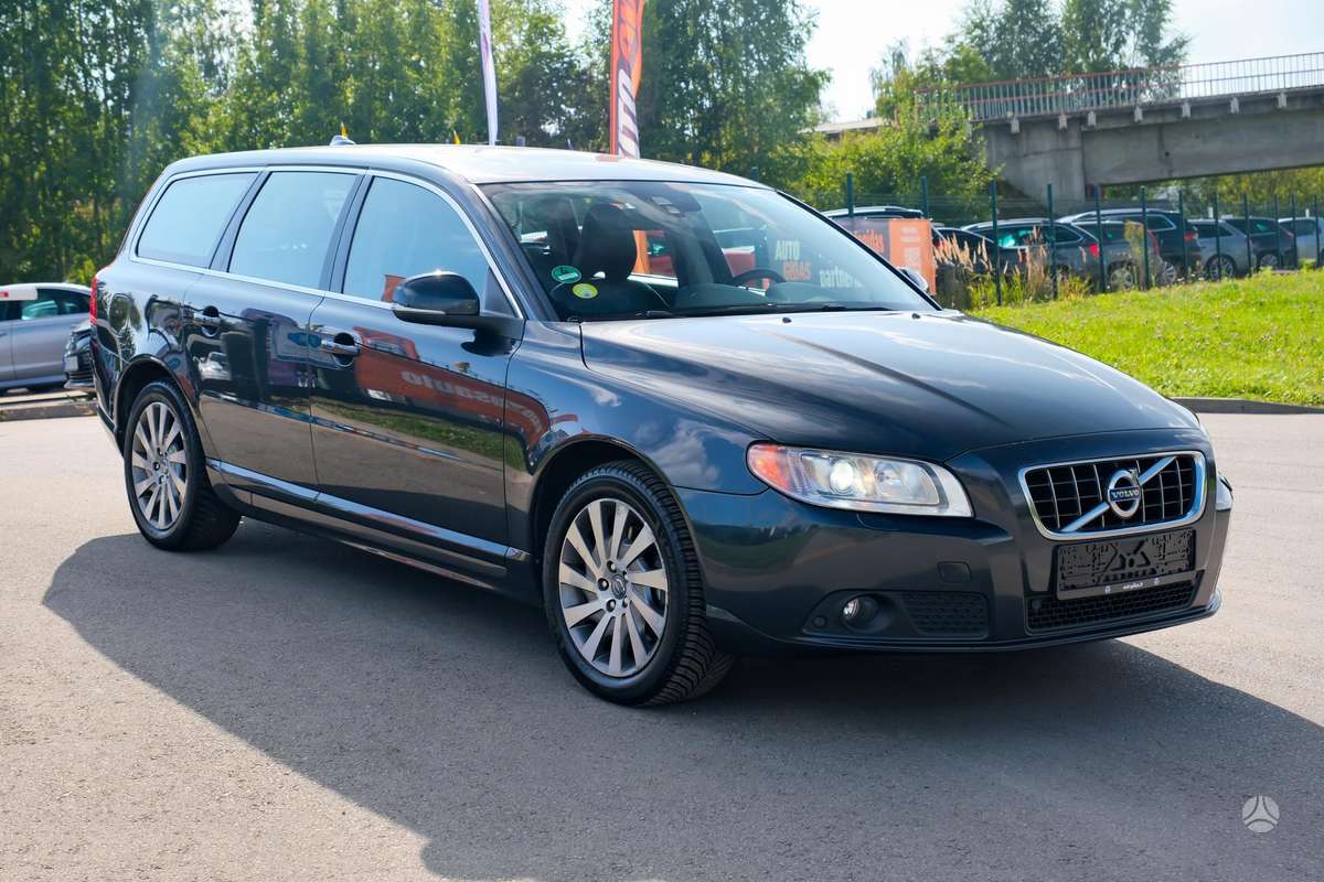 Volvo V70, 2.0 l., Универсал