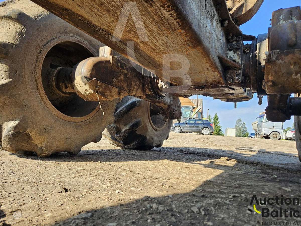 Komatsu 830, форвардеры