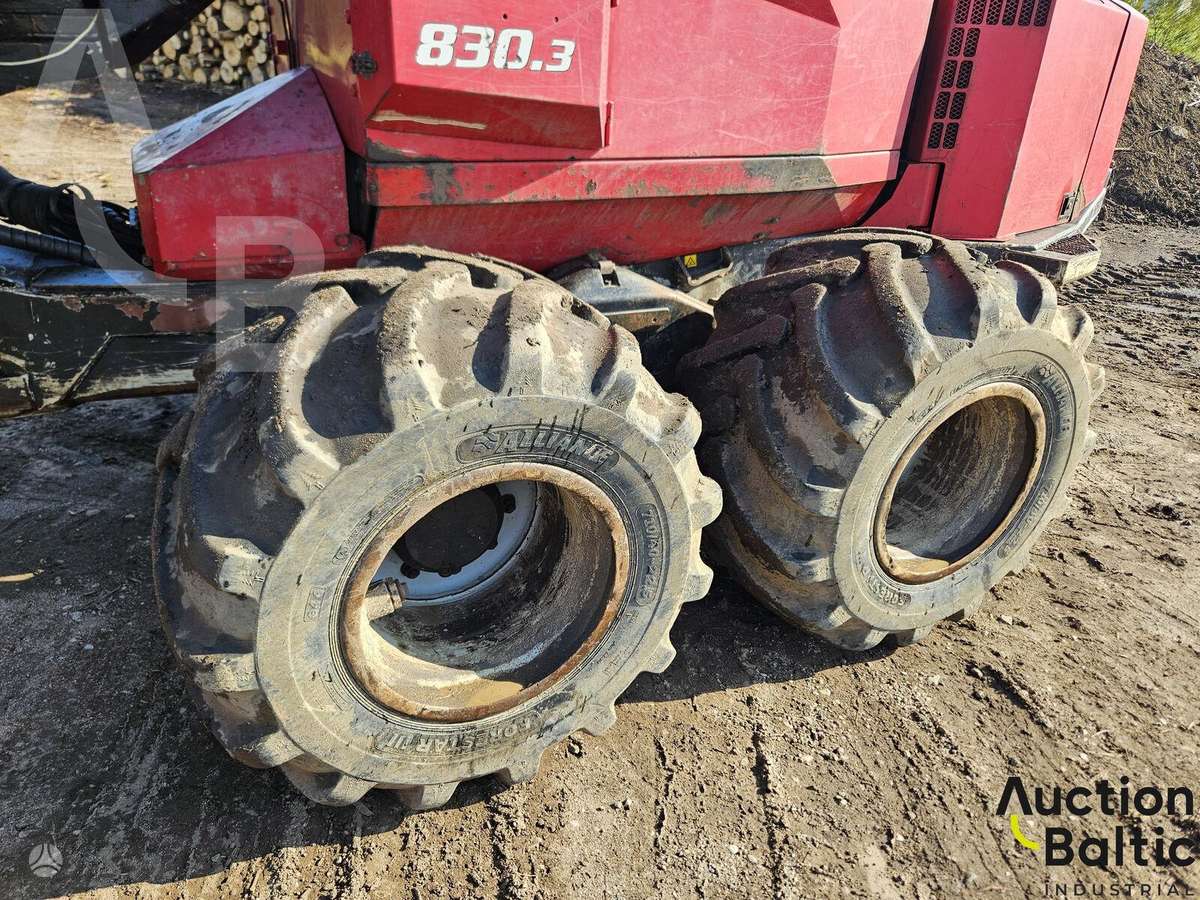 Komatsu 830, форвардеры
