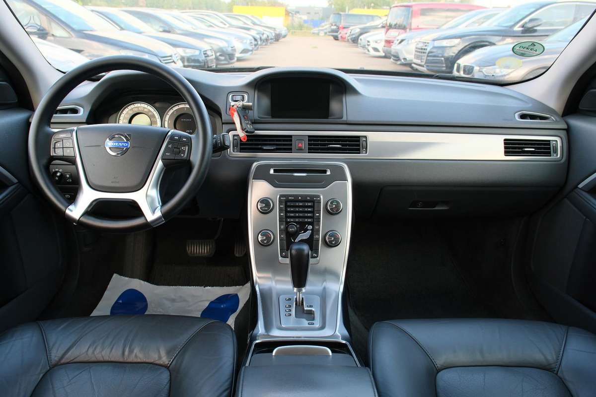 Volvo V70, 2.0 l., Универсал