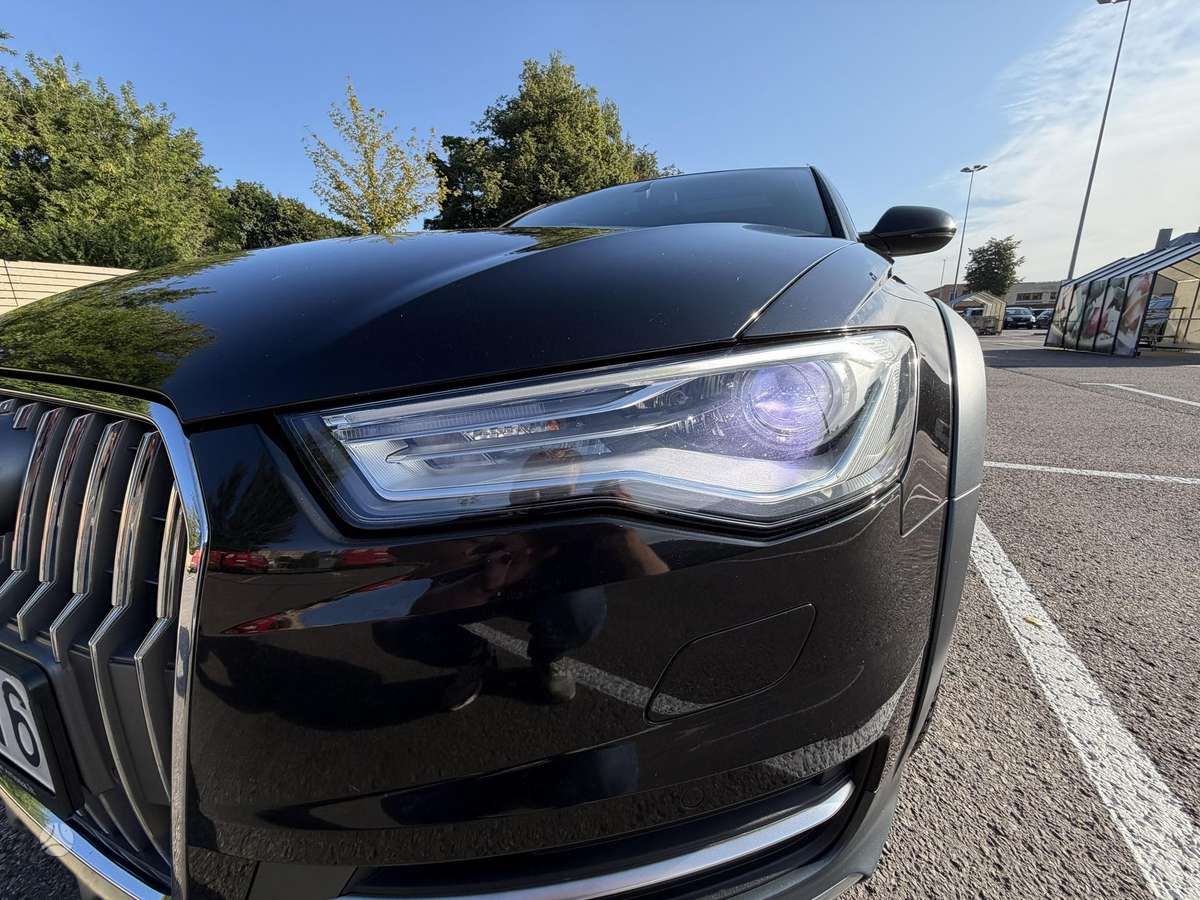 Audi A6 allroad, 3.0 l., Универсал