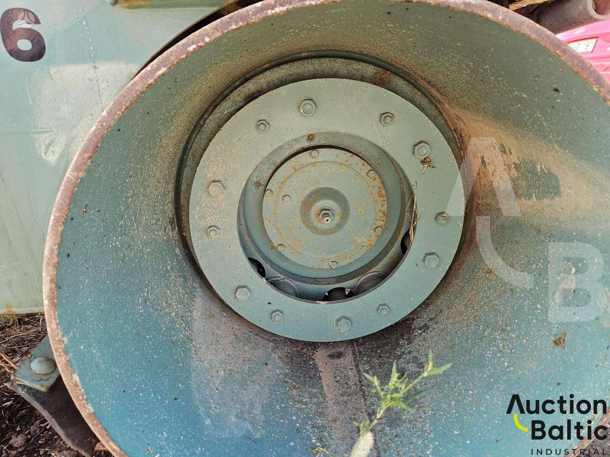 Ammann AV 16, vibrator / compactor