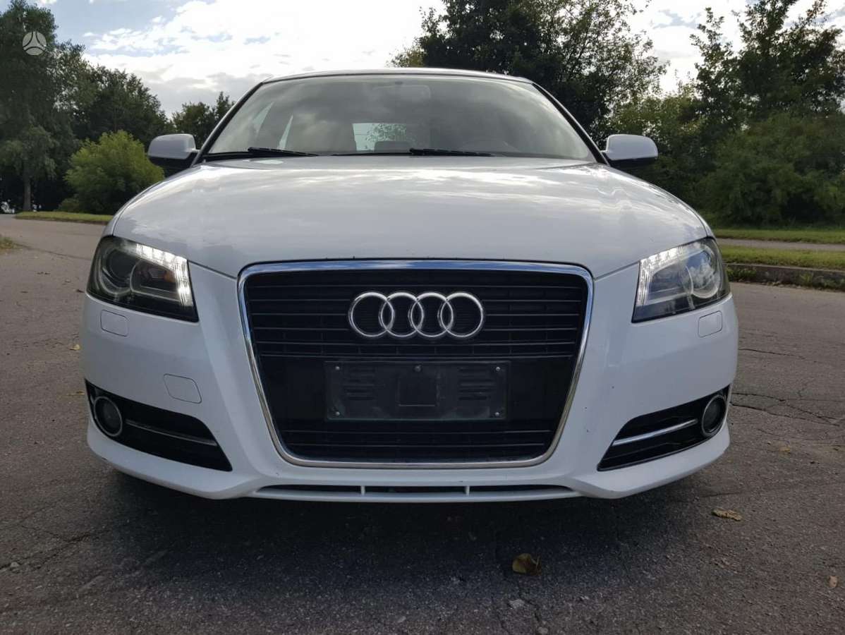 Audi A3, 1.6 l., hatchback