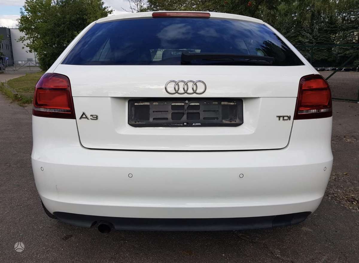 Audi A3, 1.6 l., hatchback