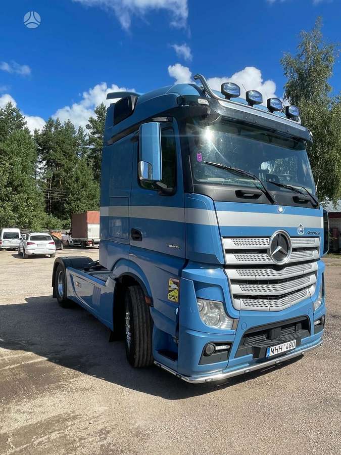 Mercedes-Benz Actros, double sleeper