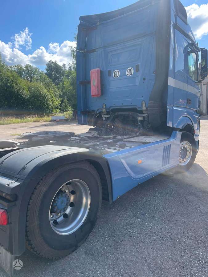 Mercedes-Benz Actros, double sleeper