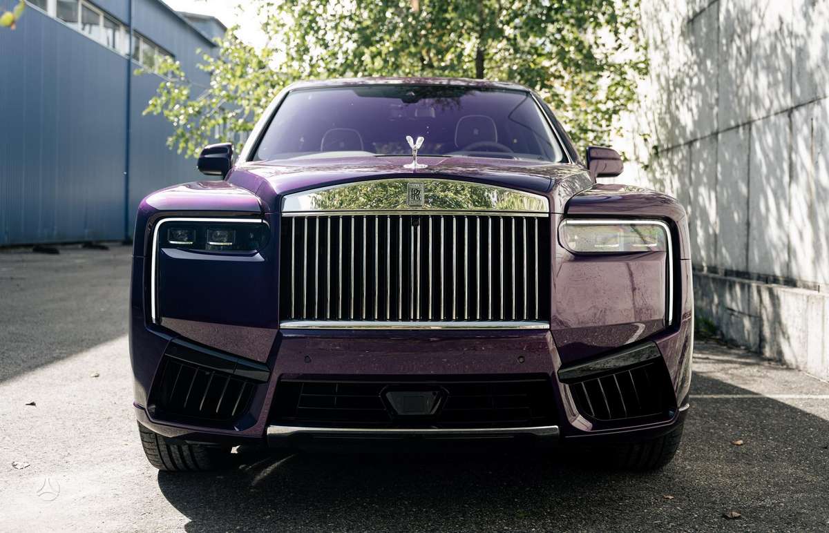 Rolls-Royce Cullinan, 6.8 l., Седан