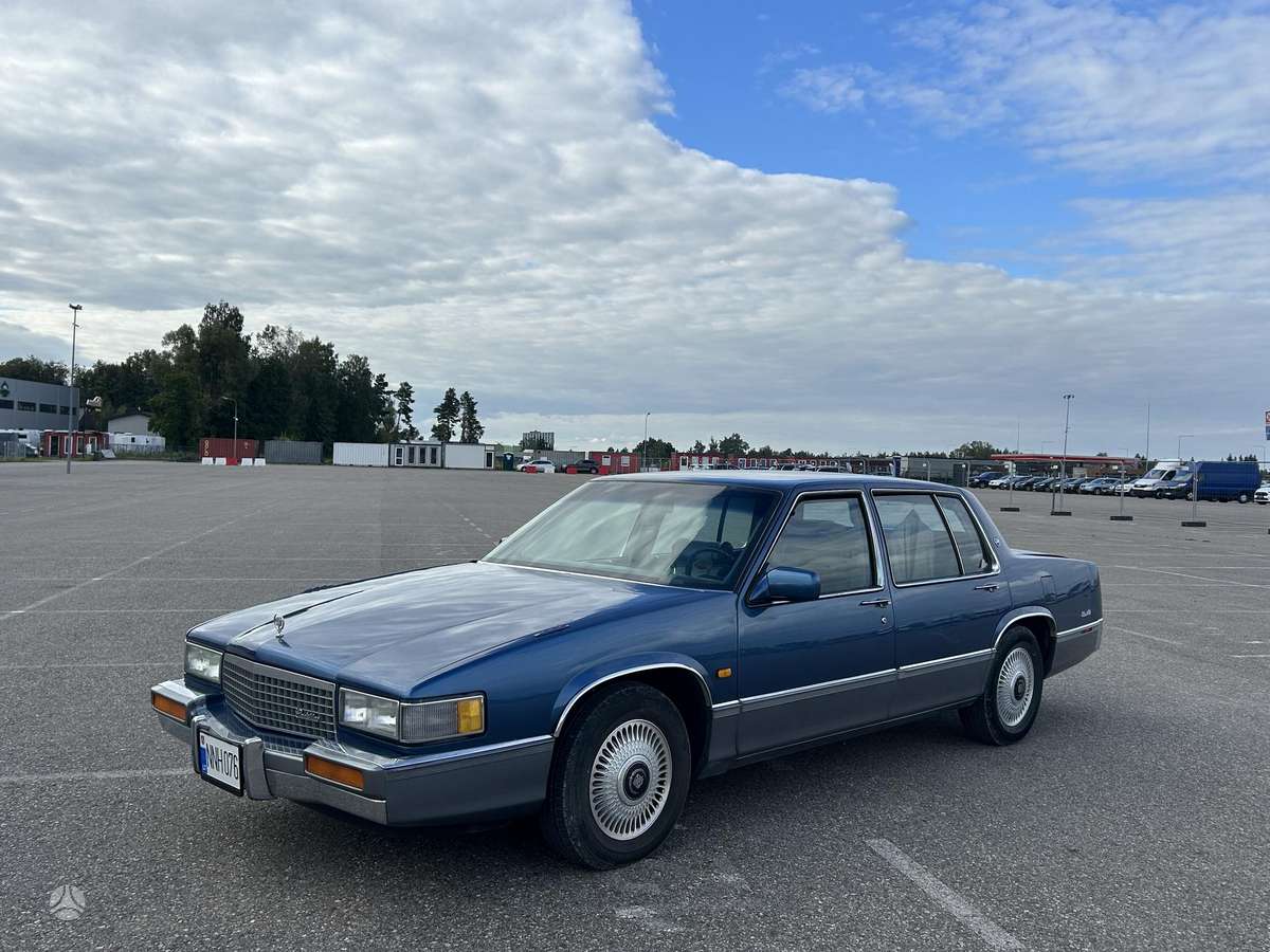 Cadillac DeVille, 4.5 l., Седан