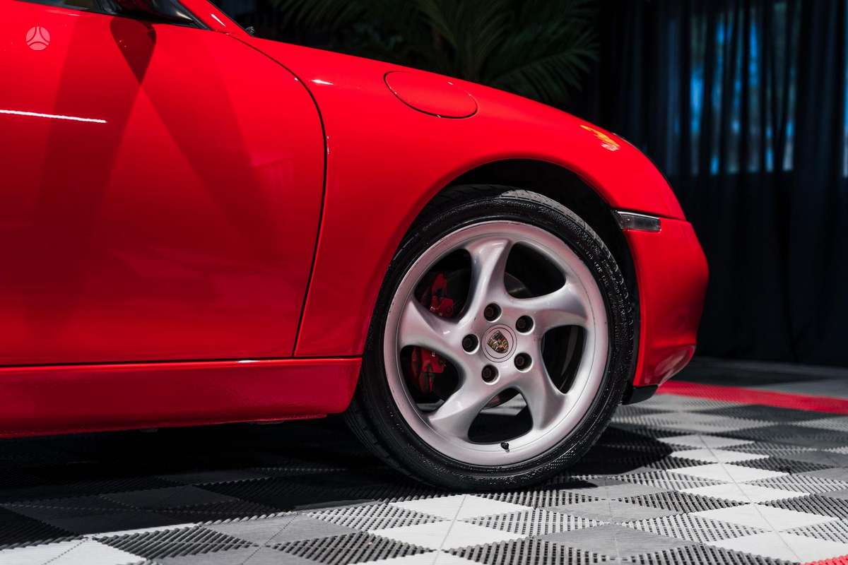 Porsche Boxster - 9